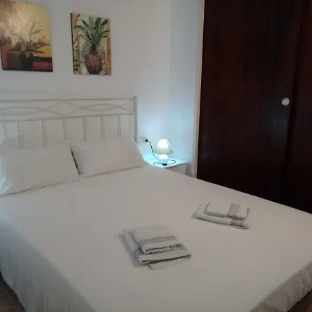 Apartamento En Albufereta Con Vistas Al Mar Apartment