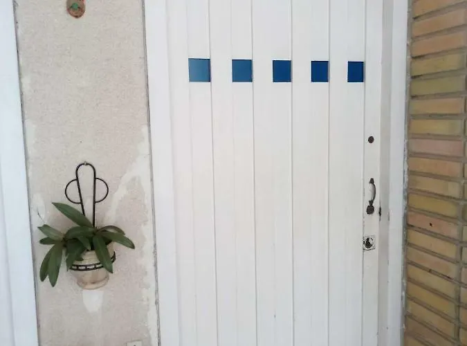 Apartamento En Albufereta Con Vistas Al Mar Appartamento
